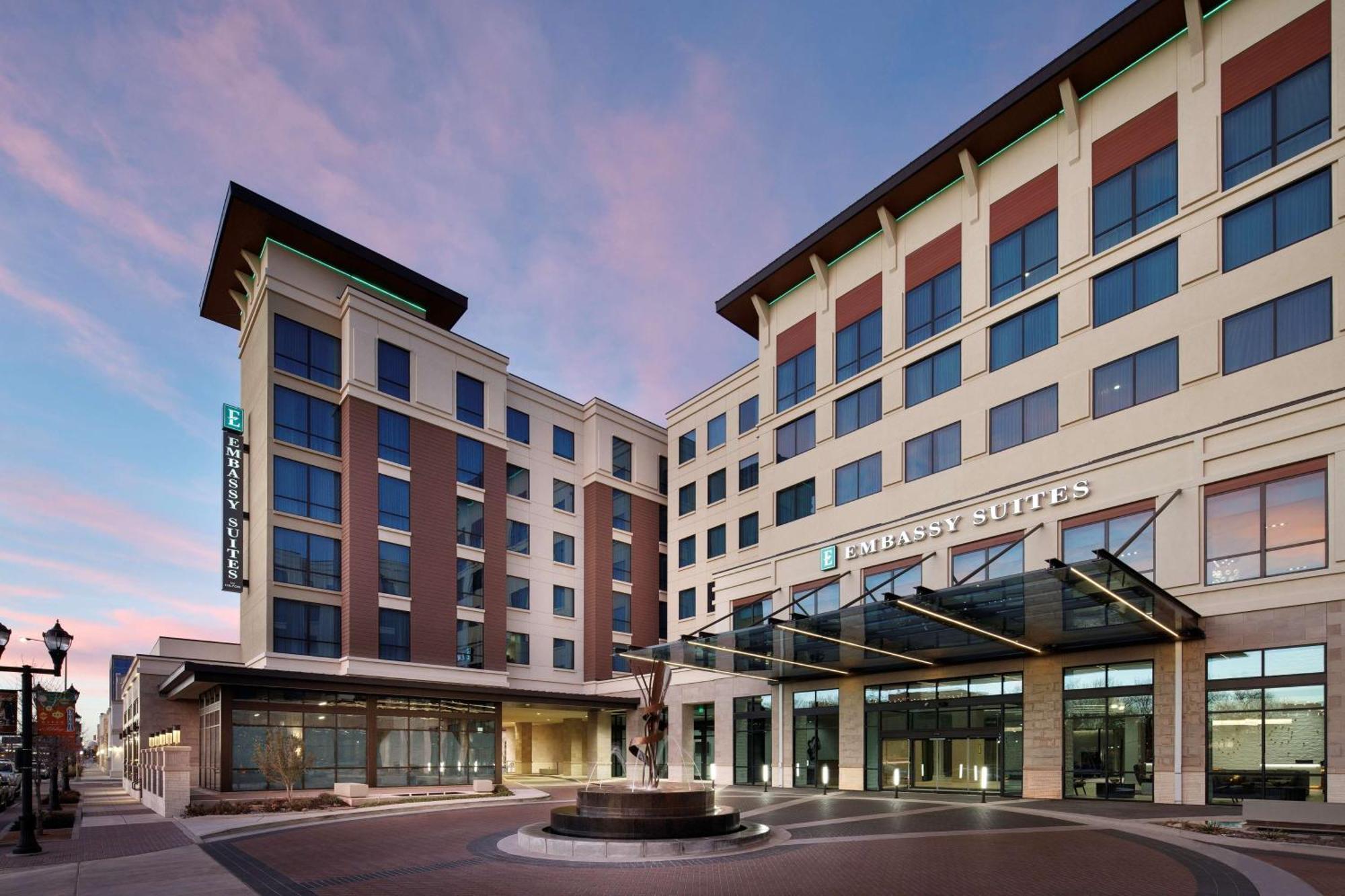 Embassy Suites Amarillo Downtown Exterior photo